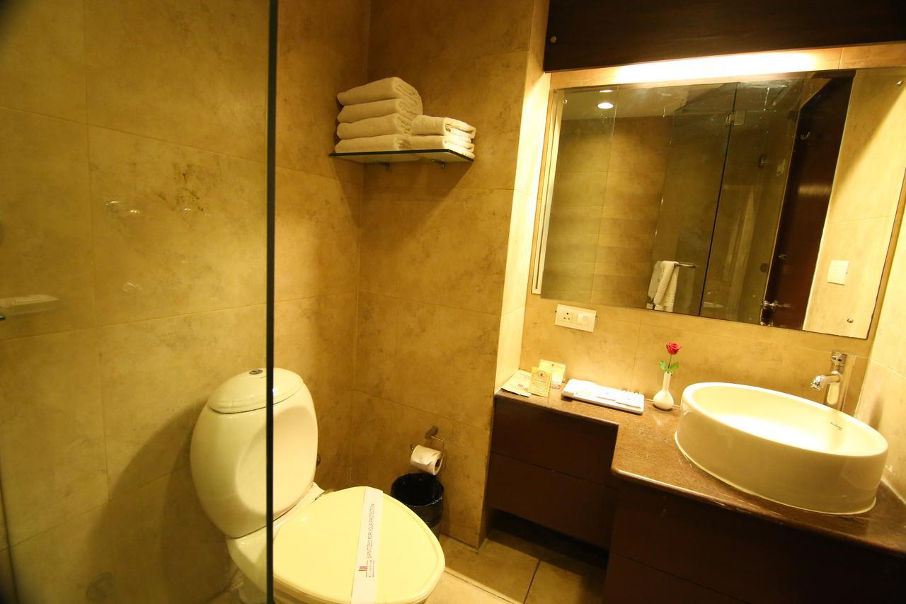 Cs Boutique Hotel Faridabad Exteriör bild